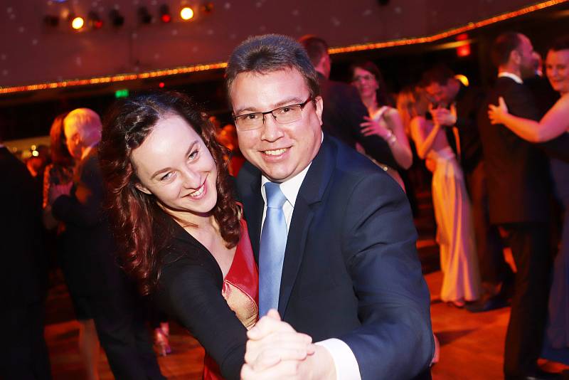 Mediální ples v Českých Budějovicích oficiálně zahájil plesovou sezonu