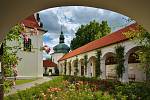 Pokochejte se krásou jižních Čech ve třicetivteřinovém videu. Na snímku je poutní kostel Klokoty.