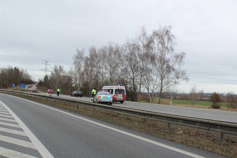 Havárie u Dasného zablokovala silniční tah Budějovice - Písek v sobotu 29. 2. 2020 dopoledne. Policie předpokládá odklon dopravy až do 13 hodin.