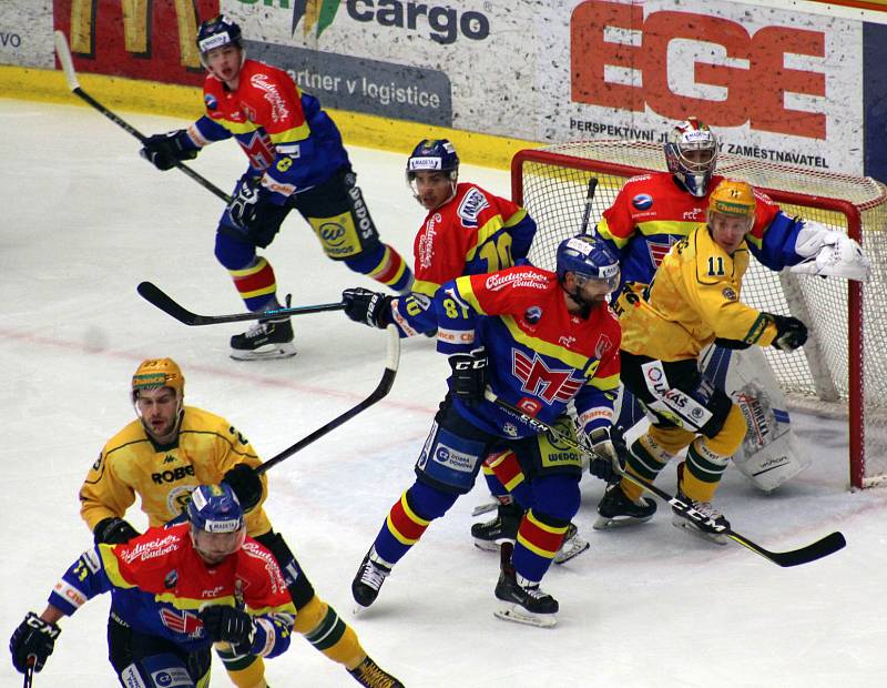 Hokejisté ČEZ Motoru vyhráli i třetí duel semifinále play off první Chance ligy nad Vsetínem 2:0.