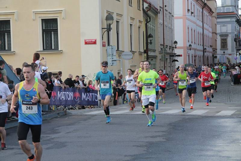 Závodníci Mattoni 1/2Maratonu 2016 v Českých Budějovicích.