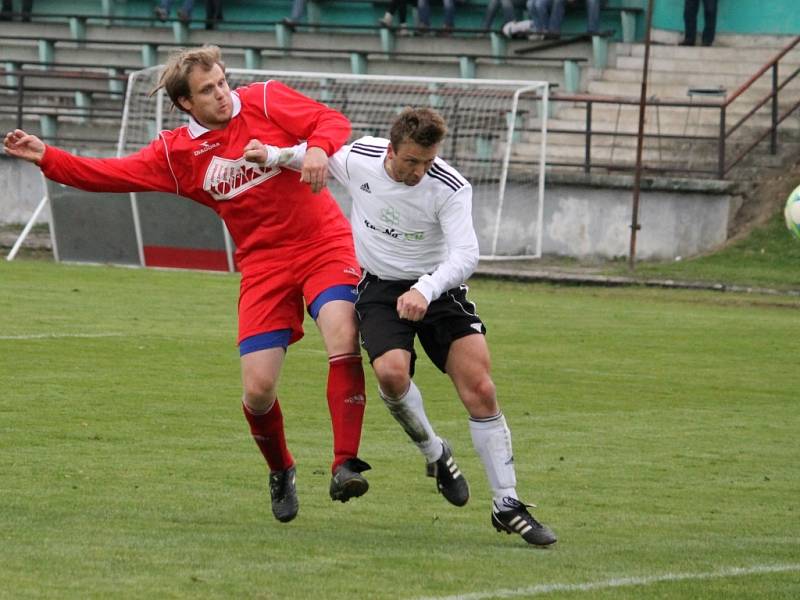 Fotbalisté Týna nad Vltavou porazili doma Ševětín 3:2. 