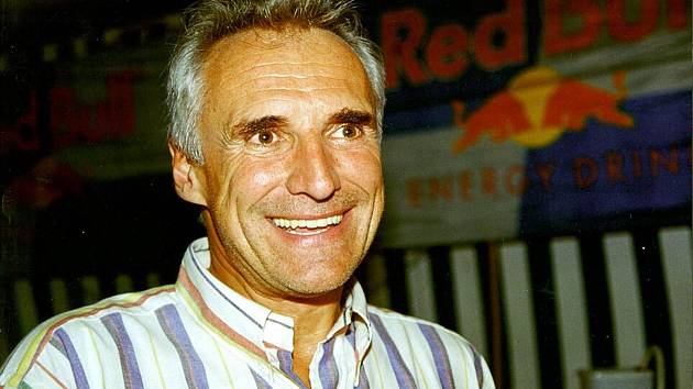 Red Bull ve všem, Mateschitz...