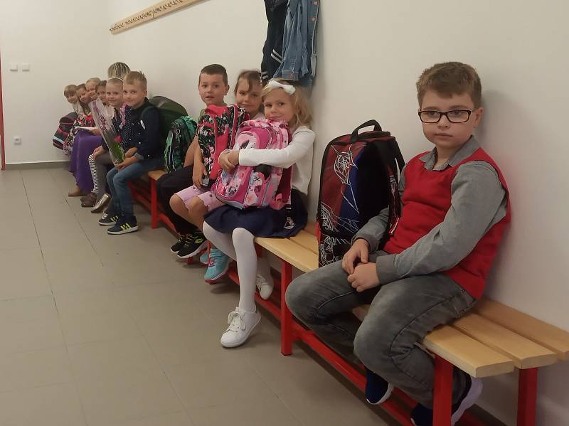 Noví žáci 1.D na základní škole Oskara Nedbala v Českých Budějovicích.