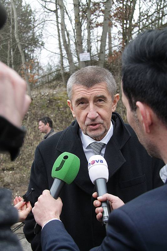 Ve středu dopoledne byla u Ševětína slavnostně zahájena výstavba úseku dálnice D3 Ševětín-Borek. Na snímku vicepremiér a ministr financí Andrej Babiš.