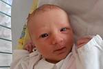 3,17 kg byla porodní váha holčičky  Adély Charvátové. Narodila se v úterý 18.12.2012 v 10 hodin a 22 minut. Dětství bude trávit v Českých Budějovicích.