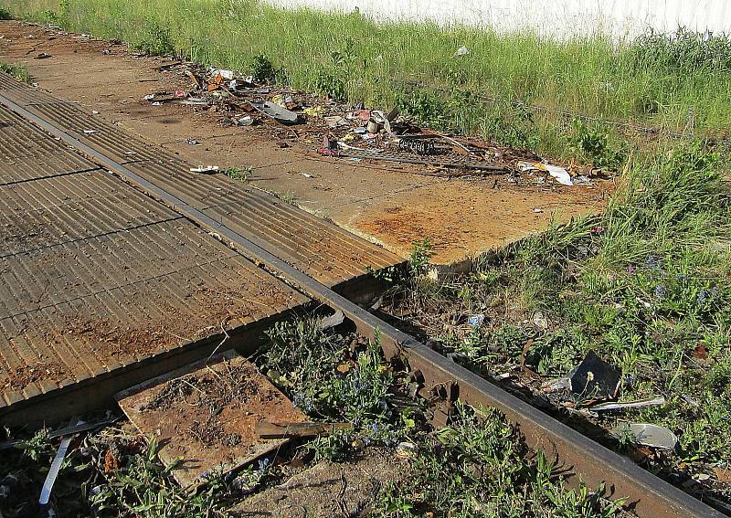 Akční Budějčáci pořádali o víkendu nevšední procházku nazvanou Místa mezi místy. Zájemce provedli po zapomenutých kolejích a výhybkách nedaleko výtopny Vráto až k branám českobudějovické slévárny.