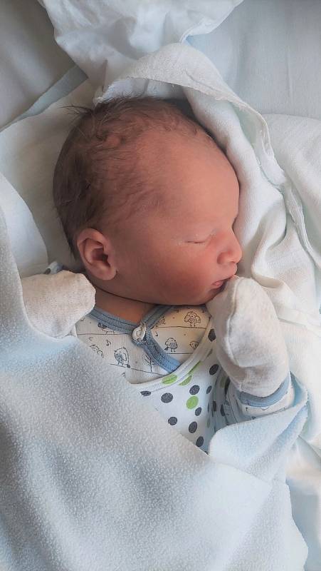 Oliver Oesterreicher, 15.3.2023, 4390 g, 54 cm, Dvory nad Lužnicí