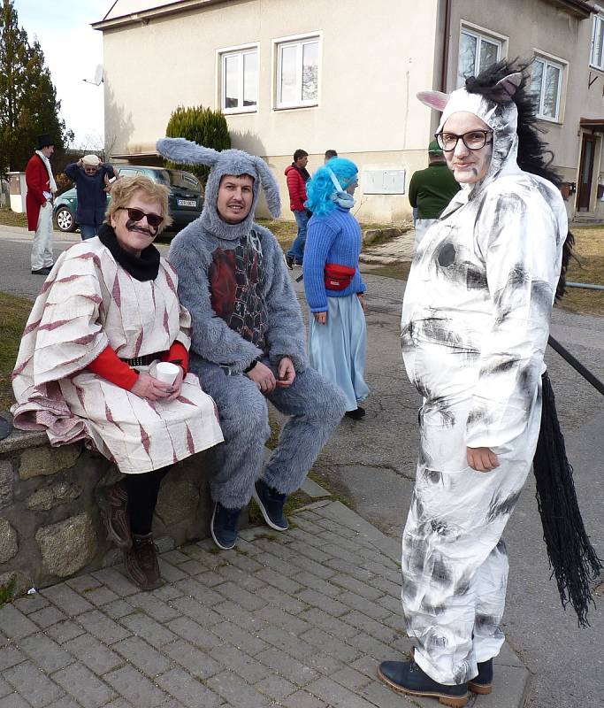 Sobota v Dubném patřila masopustu.