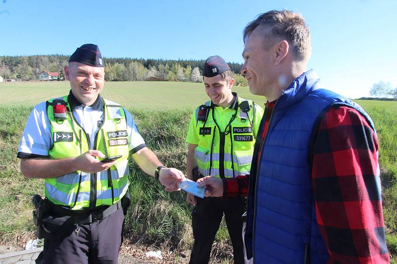 Policejní akce v Žárovné.