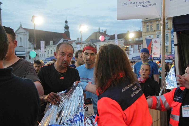 Závodníci Mattoni 1/2Maratonu 2016 v Českých Budějovicích.