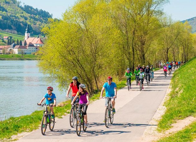 Silnice kolem Dunaje jen pro cyklisty.