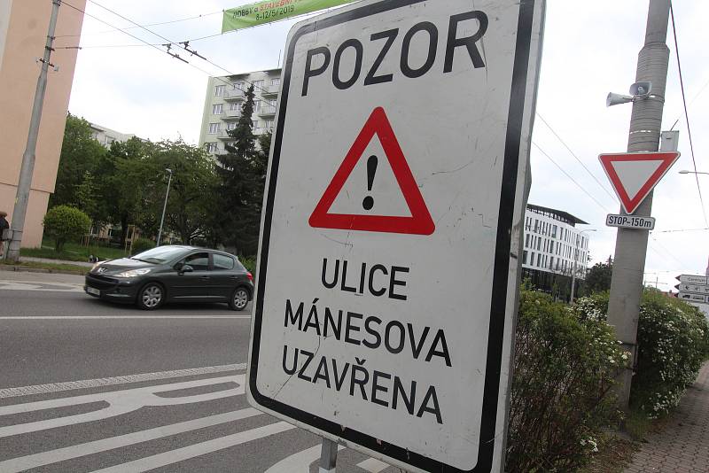 Rekonstrukce ulice Mánesova a její značení