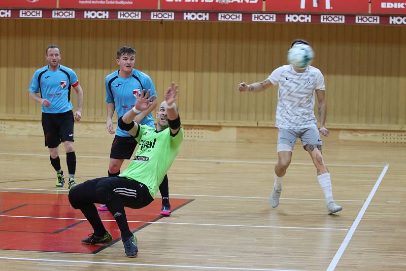 Utkání druhé futsalové ligy Absolut Černý Dub - Turnov (9:4) .