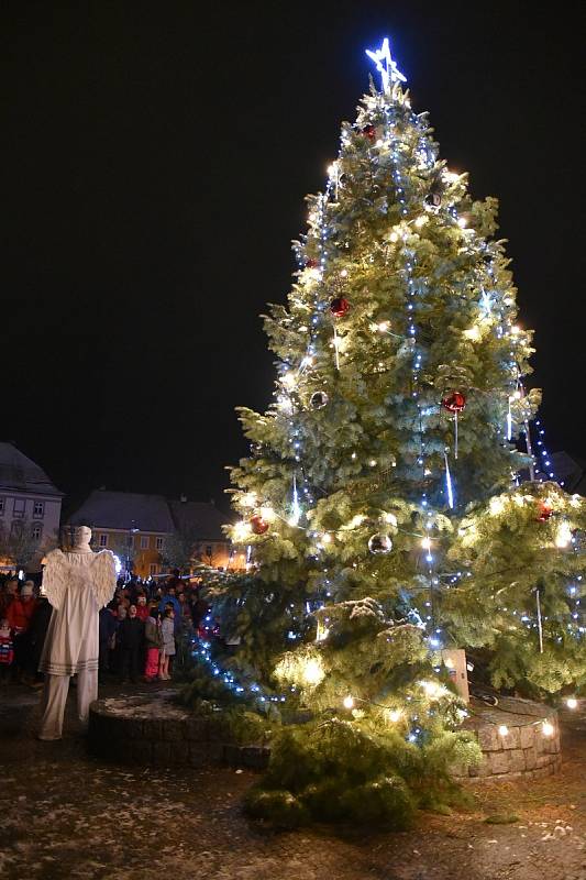 Zvonkový program na první adventní neděli v Týně nad Vltavou.Miroslav Bžoch