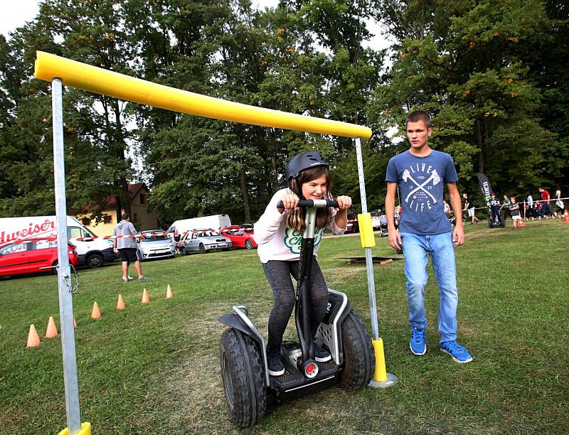 Vidovské Zelnobraní lákalo návštěvníky na zelí i na pouťové atrakce