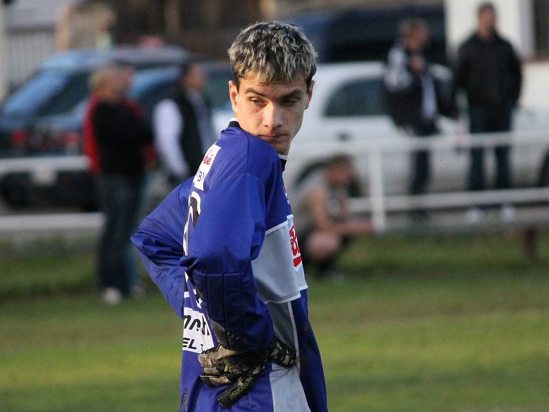 Nemanice porazily Horní Stropnici 7:0 a stráví zimu v čele okresního přeboru.   