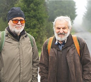 Aleš Palán a Miloslav Nevrlý u rašeliniště Jizerky roku 2023.