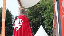 Slavnosti železné a zlaté vyvrcholily v sobotu odpoledne příjezdem krále Přemysla Otakara II. na Sokolský ostrov v Českých Budějovicích.