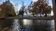 Netradiční výhledy na centrum Budějovic přímo z hladiny řeky se nabízejí z plavidel, kterými se můžete svézt po Malši i Vltavě.