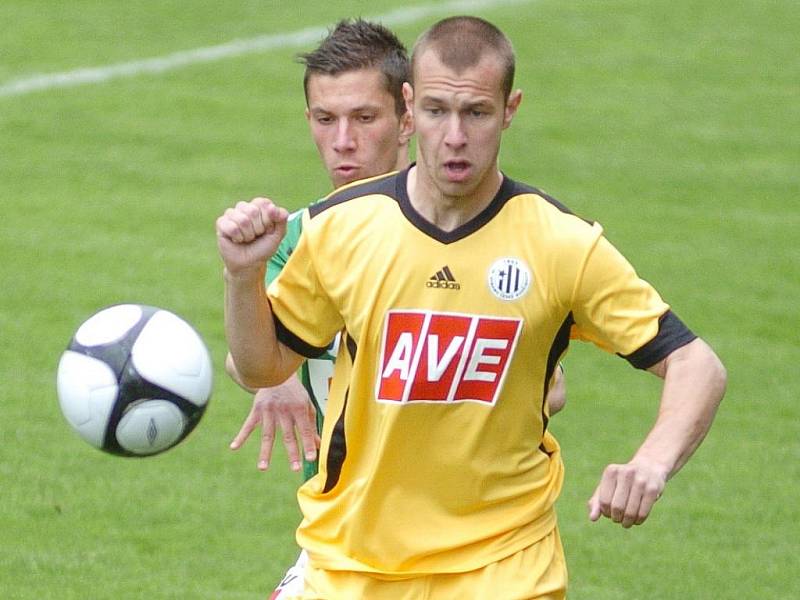 Tomáš Stráský podal v Jablonci za juniorku Dynama tradičně bojovný výkon. V létě nastupuje do přípravy prvoligového áčka.