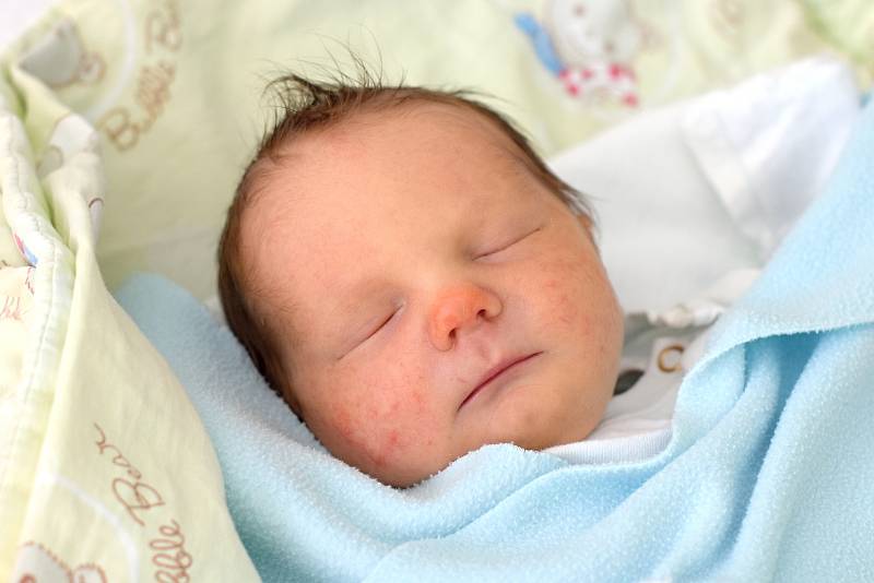 Ludmila Fišerová je maminkou novorozeného Jakuba Fišera. Na svět ho přivedla 23. 9. 2019 v 8.31 h. Váha po porodu ukazovala 3,66 kg. Žít bude v krajském městě.