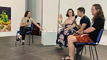Doprovodný program k výstavě MEN v Alšově jihočeské galerii - otevřená diskuse o svazcích stejnopohlavních párů.