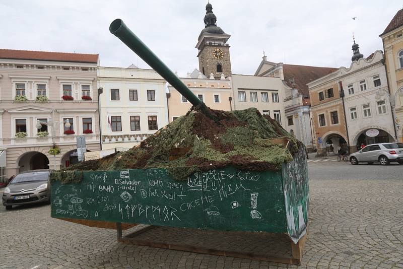 Tank na českobudějovickém náměstí