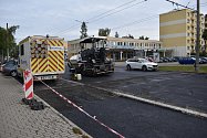 Finišující práce na opravě ulice J. Opletala v Českých Budějovicích.