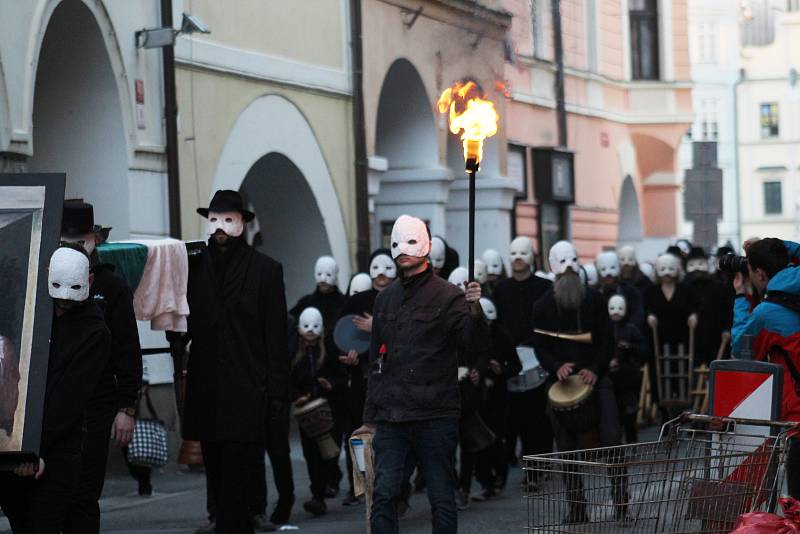 Hrkači v Českých Budějovicích. Snímek ze čtvrtečního večera.