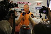 Před prvním tréninkem v Dynamu nový trenér Jan Kmoch odpovídal na dotazy jihočeských novinářů.