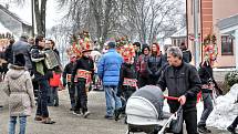 V Ločenicích na Českobudějovicku chodí o masopustu hned dvě party koledníků. Kromě klasické "velké" koledy, chodí od domu k domu "malá" koleda mladších kluků.