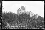 Snímek z archivu Muzea Fotoateliér Seidel. Zřícenina hradu Landštejn, 1928.