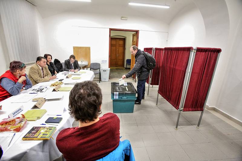 Ve čtvrtém volebním okrsku v Trhových Svinech může přijít k volbám celkem 930 voličů.