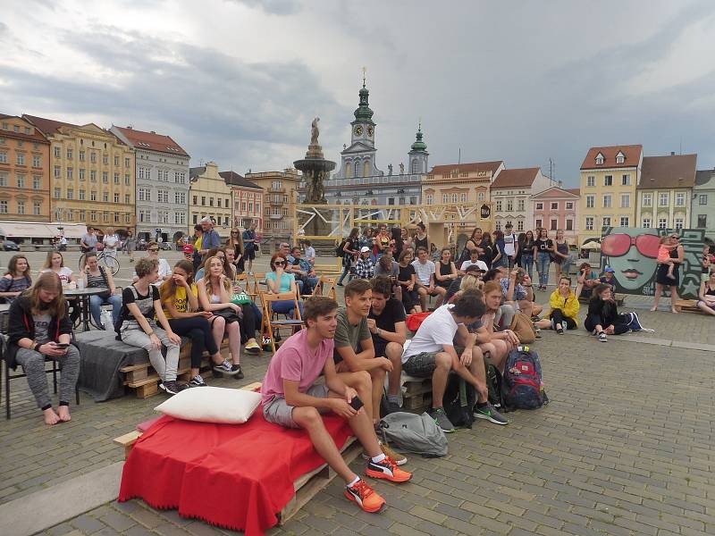 Českobudějovický studentský festival Budějovický Majáles pokračuje.