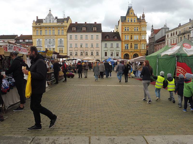 Švestkové trhy nabízejí rozmanitý sortiment.