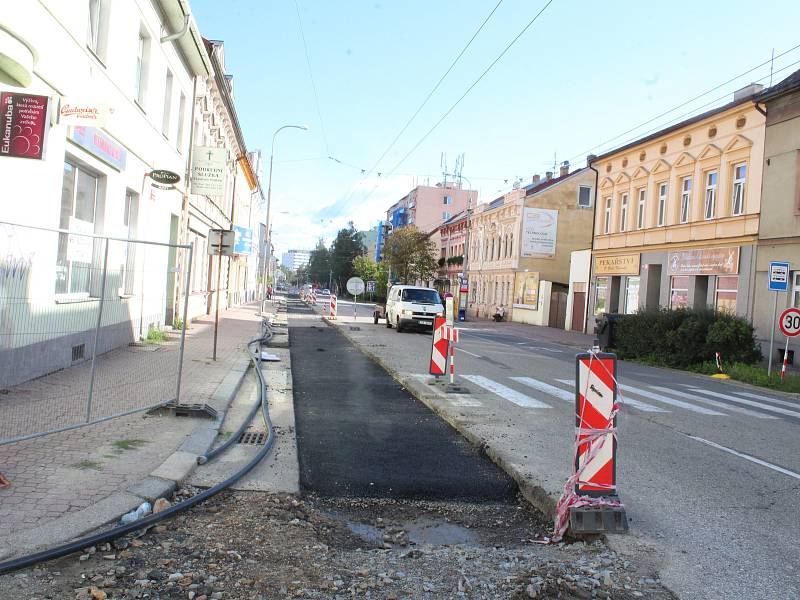 Rekonstrukce vodovodu v Lidické třídě v Českých Budějovicích.