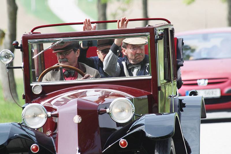 Veteránská Rallye Křivonoska. Ilustrační foto.