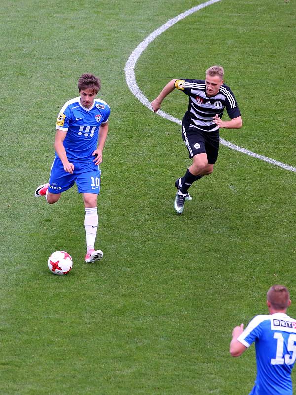 Fotbalisté Dynama do nedělního utkání s posledními Vítkovicemi šli jako jasný favorit a tuto roli také splnili. Dynamo porazilo Vítkovice 6:0.