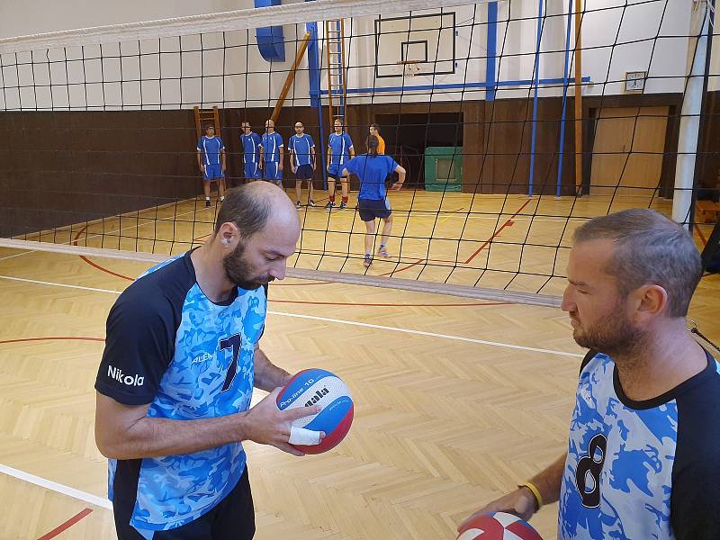 Tým ze Starých Hodějovic ofenzivně táhne Nikola Renovica