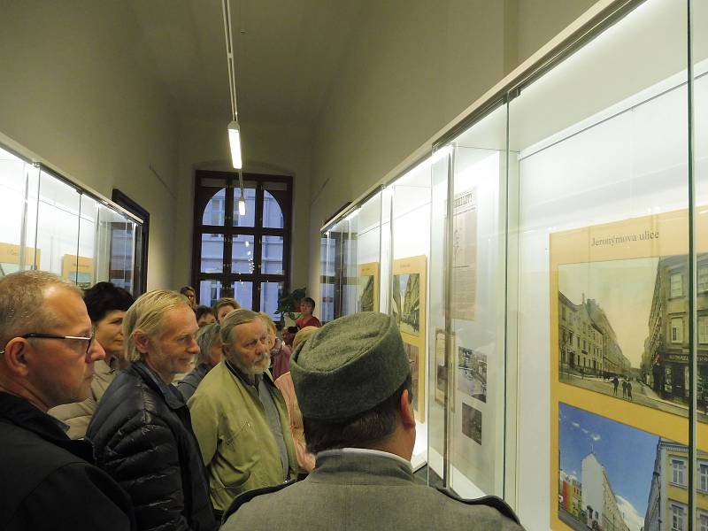 V Jihočeském muzeu najdete výstavu České Budějovice před sto lety - proměny města ve fotografiích a knihách, jejíž spoluautorem je fotograf Milan Binder.