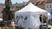 České Budějovice - Sobota 10. června patří na náměstí Přemysla Otakara II. v Českých Budějovicích basketbalu. Po roce tam dorazila Chance 3x3 Tour. U Samsona vyrostly čtyři kurty s mobilními koši.