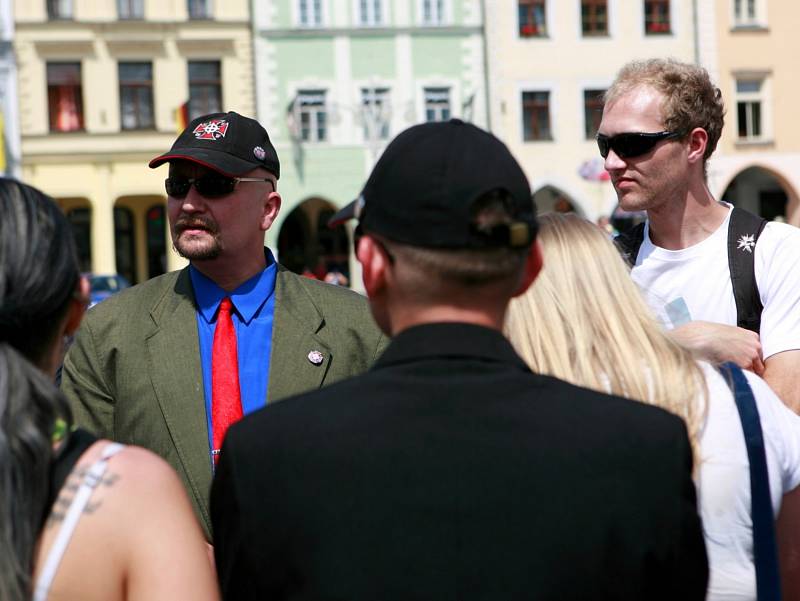 Demonstrace na budějovickém náměstí v sobotu 13. července.