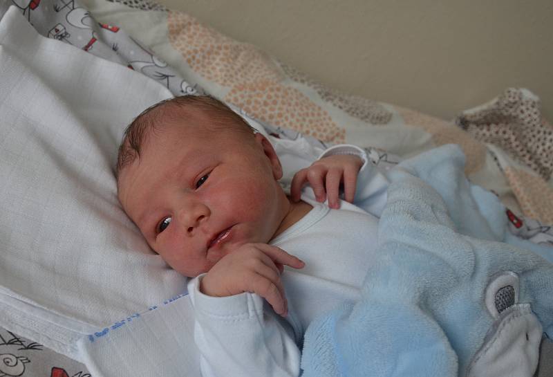 Filip Šišlák ze Setěchovic. Syn Marty a Pavla Šišlákových se narodil 7. 5. 2022 v 1.42 hodin. Při narození vážil 3400 g a měřil 51 cm. Doma ho čekal bráška Jakub (1,5).