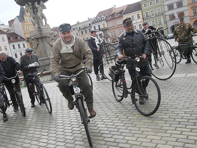 Na velikonoční jízdu vyrazili členové spolku Podšumavan.