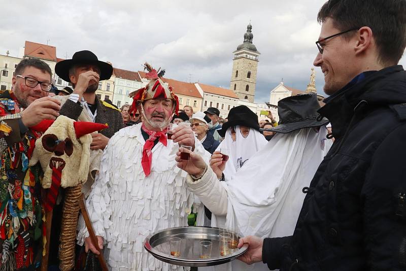 Konec masopustu v Českých Budějovicích.