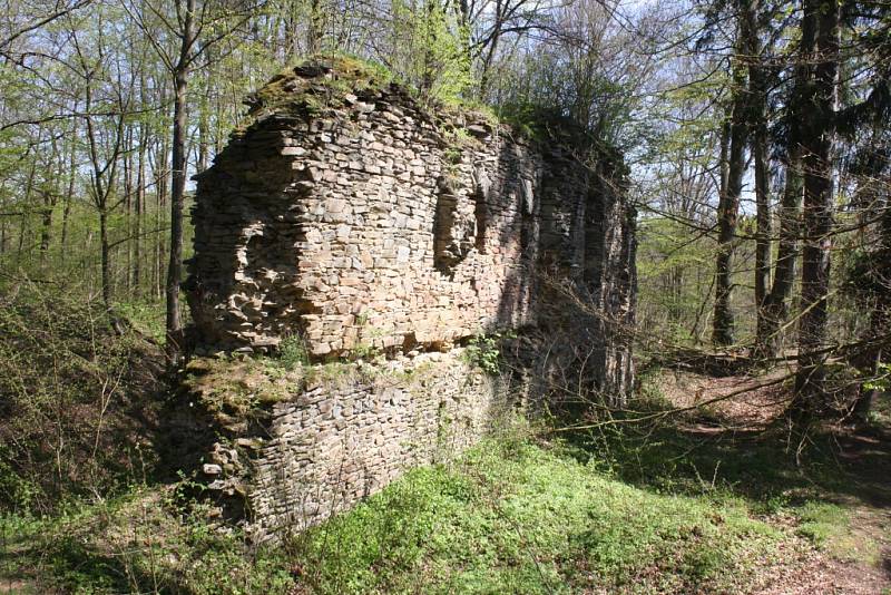 Karlův hrádek je velmi vyhledávanou turistickou atrakcí.