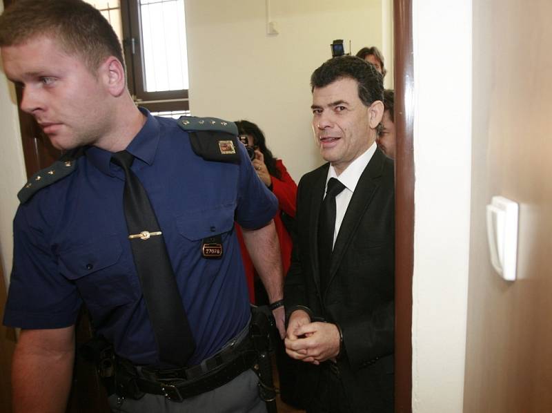 Stanislav Snášel u soudu.