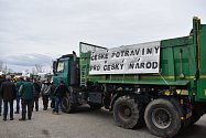 Protestní akce zemědělců na Českobudějovicku 22. února 2024. Sraz byl u Výstaviště České Budějovice. Přijelo na osmdesát traktorů a nákladních vozů.