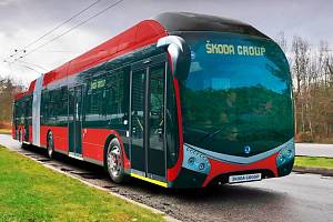 Pětatřicet nejmodernějších trolejbusů Škoda 33Tr převezme budějovický dopravní podnik. Jde o jeho největší historickou investici ve výši téměř 700 milionů korun. Cestujícím trolejbusy zajistí ekologičtější a pohodlnější jízdu.